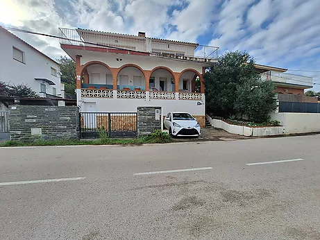 Fantàstica casa en venda al Port de la Selva