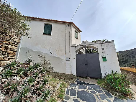 Encantadora Casa de poble a la Vall de Santa Creu en Venda